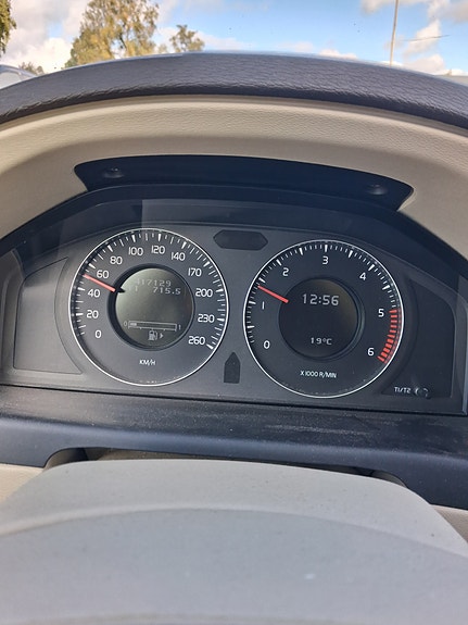 Volvo V70 5 of 6