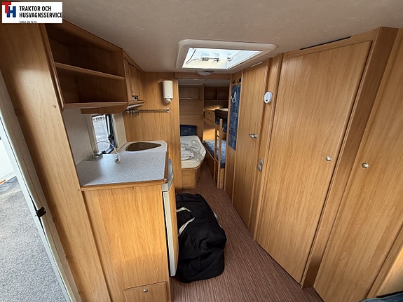 Adria CLASSICA 563 UK Barnkammarvagn -09 18 of 21