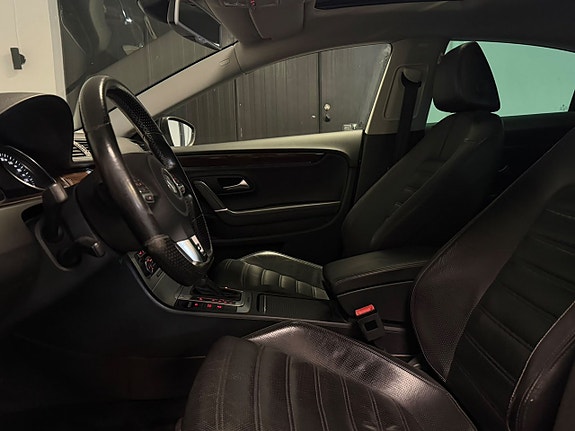 Volkswagen Passat CC 7 of 24