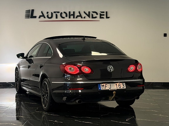 Volkswagen Passat CC 4 of 24