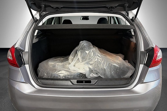 Peugeot 308 8 of 15