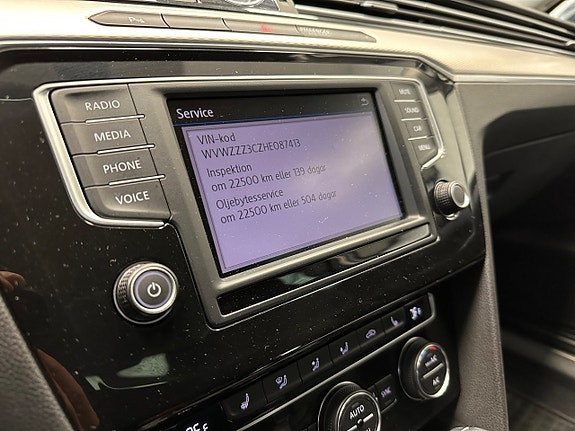 Volkswagen Passat Alltrack 27 of 28
