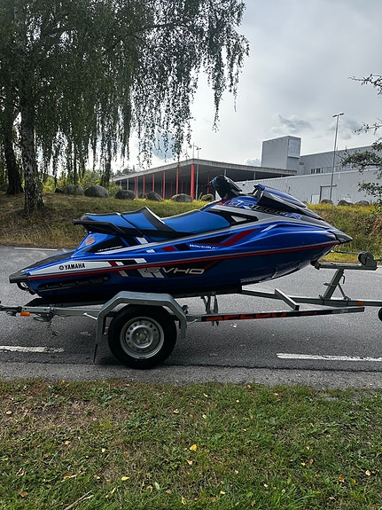 Yamaha Waverunner GP1800r SVHO 35h 6 of 12
