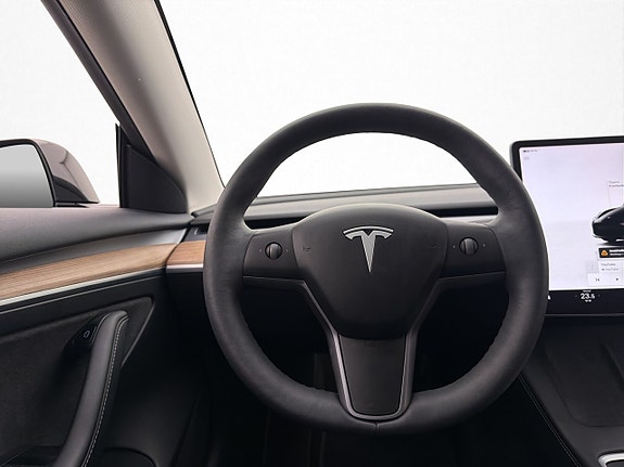 Tesla Model 3 13 of 30