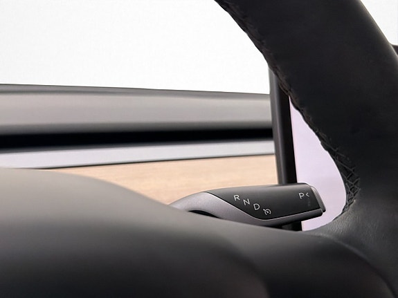 Tesla Model 3 16 of 30