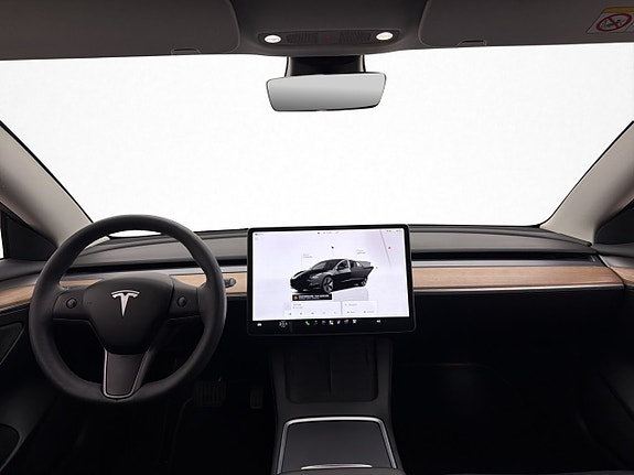 Tesla Model 3 25 of 30