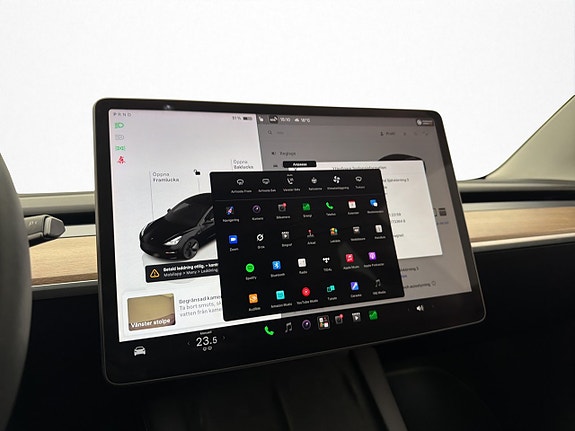 Tesla Model 3 24 of 30