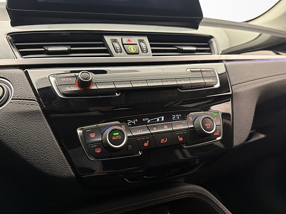 BMW X1 20 of 30