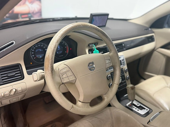 Volvo XC70 19 of 19