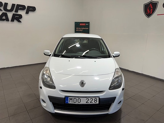 Renault Clio 7 of 16