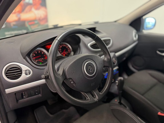 Renault Clio 16 of 16