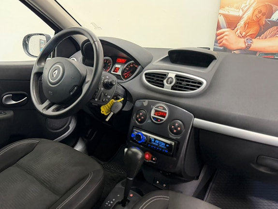 Renault Clio 2 of 16