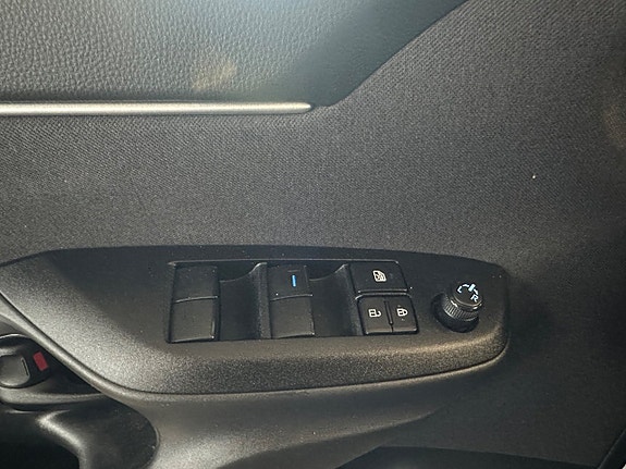 Toyota Yaris Cross 15 of 18