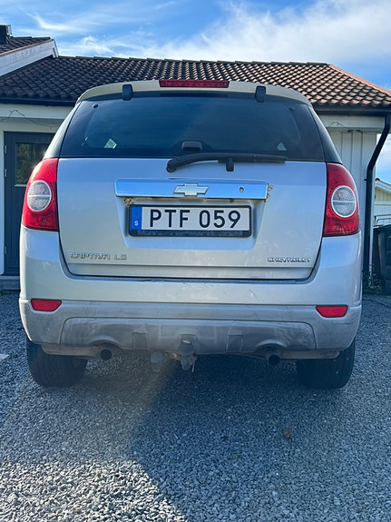Chevrolet Captiva 3 of 6