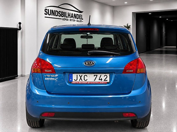 Kia Venga 4 of 12