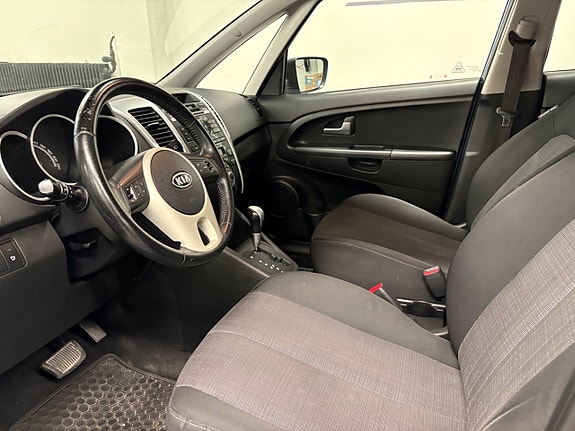 Kia Venga 5 of 12