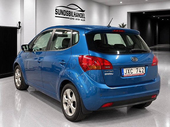 Kia Venga 3 of 12