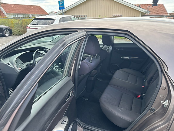 Honda Civic 8 of 8