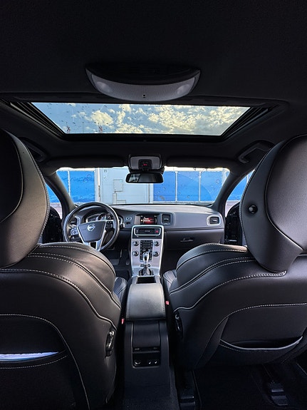 Volvo S60 15 of 25