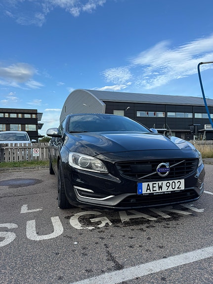 Volvo S60 2 of 25