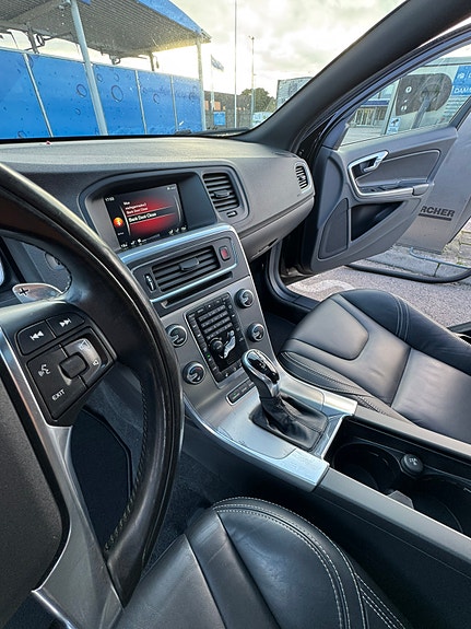 Volvo S60 23 of 25
