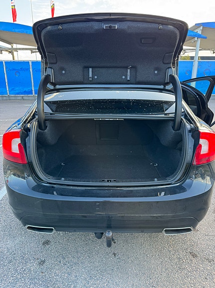 Volvo S60 11 of 25