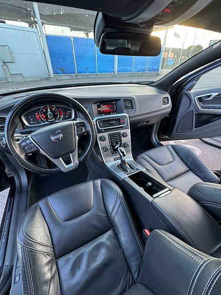 Volvo S60 21 of 25