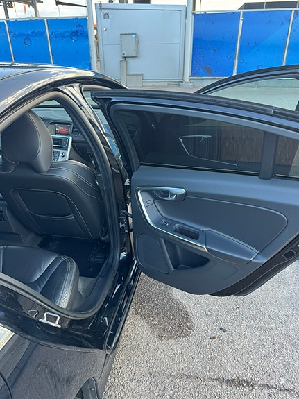 Volvo S60 17 of 25