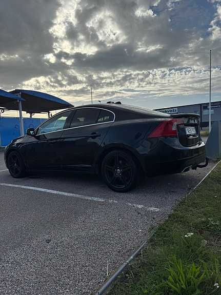 Volvo S60 6 of 25