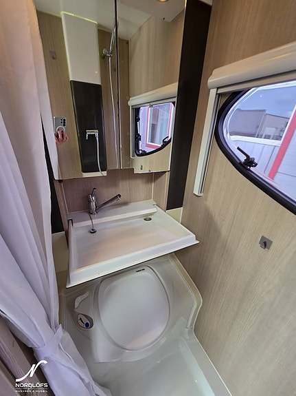 Adria ACTION 361LH 9 of 14