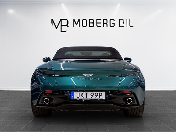 Aston Martin DB12 7 of 27
