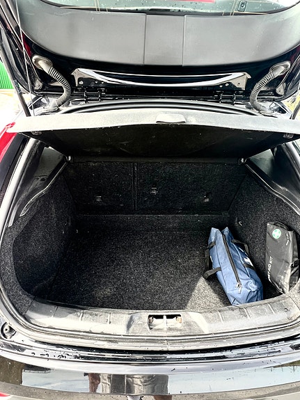 Volvo V40 Cross Country 11 of 11