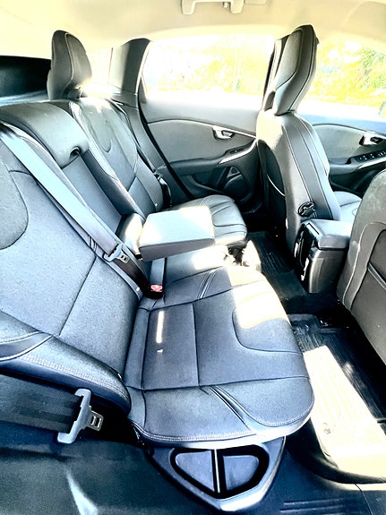 Volvo V40 Cross Country 8 of 11