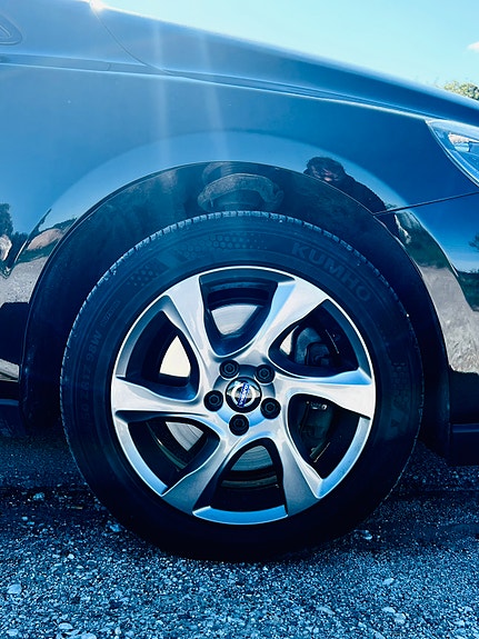 Volvo V40 Cross Country 5 of 11