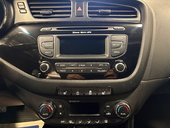 Kia Ceed 7 of 10