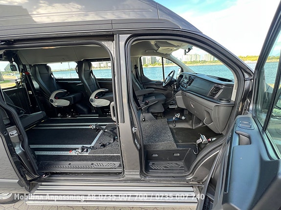 Ford Transit Custom 10 of 24