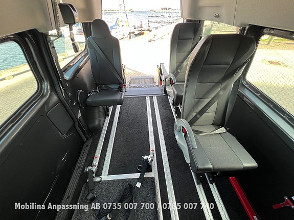 Ford Transit Custom 15 of 24
