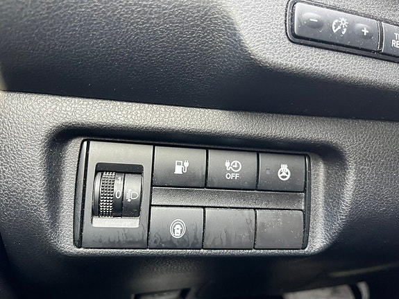 Nissan Leaf 6 of 13