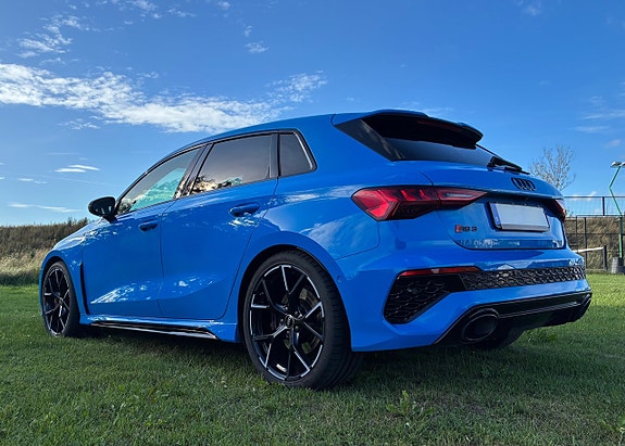 Audi RS3 2 of 21