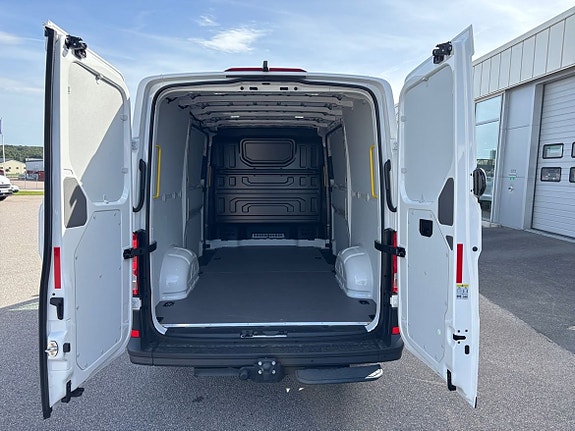 Volkswagen Crafter 11 of 11