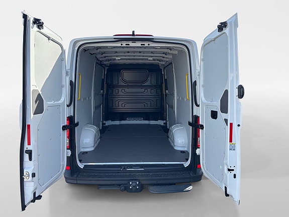 Volkswagen Crafter 11 of 11