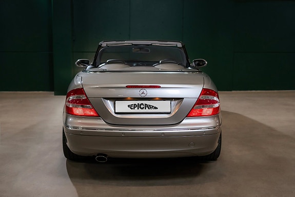 Mercedes-Benz CLK240 4 of 21