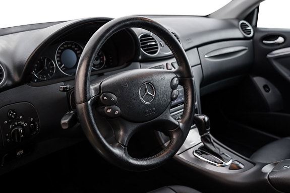 Mercedes-Benz CLK240 10 of 21
