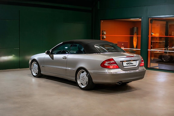 Mercedes-Benz CLK240 8 of 21