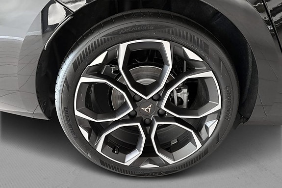 Cupra Leon 4 of 8