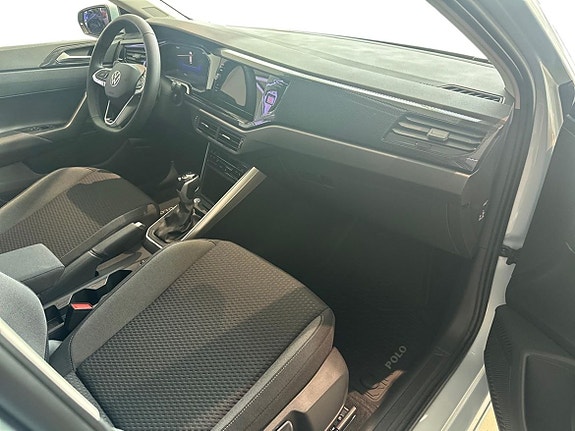 Volkswagen Polo 12 of 14