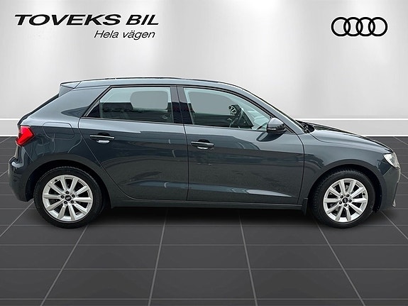 Audi A1 2 of 14