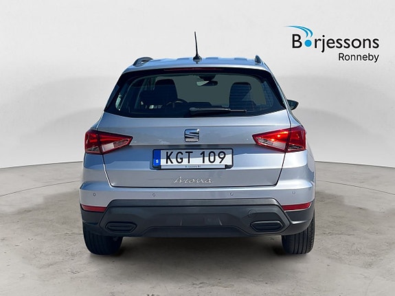 Seat Arona 4 of 14