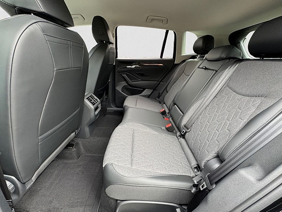 Volkswagen Tiguan 11 of 12