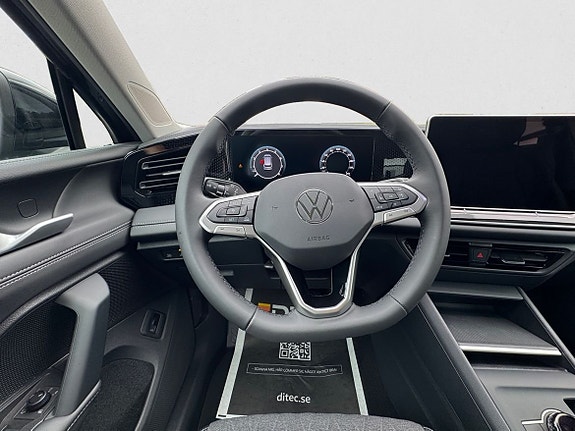 Volkswagen Tiguan 10 of 12